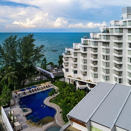 Doubletree Resort By Hilton Hotel Penang Batu Ferringhi Kültér fotó